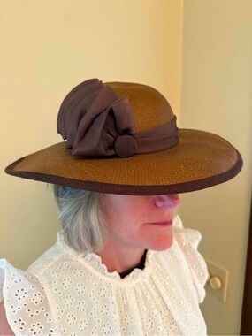Brown Wide-Brim Straw Hat with Decorative Fabric Accent